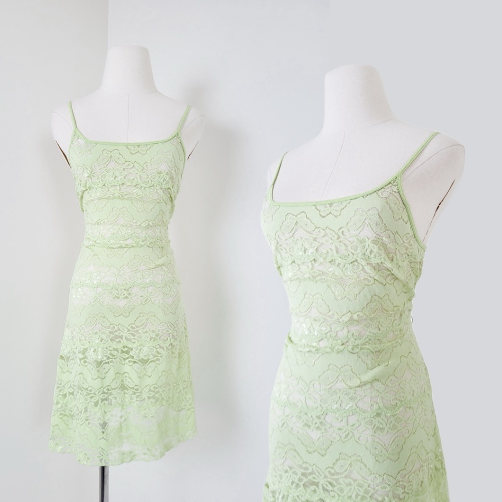 *Free with Purchase* La Vie en Rose Lace Mini Slip Dress Nightgown Lingerie